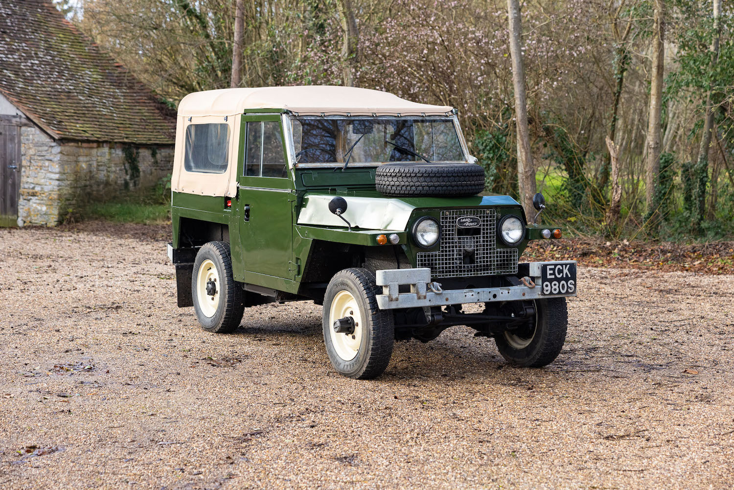 Huutokauppahelmet Lightweight Land Rover