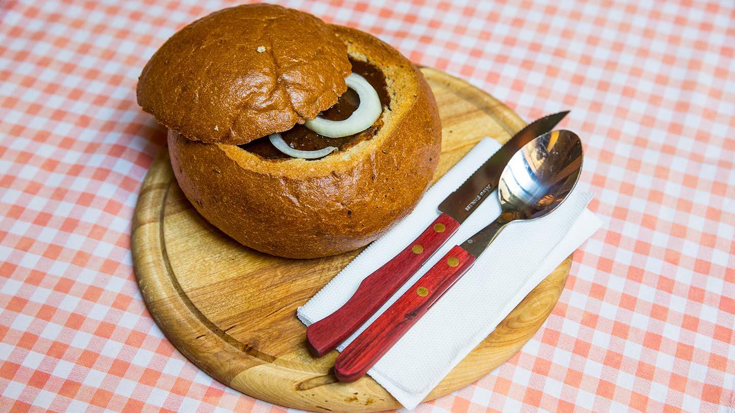Päivän kuva: Tsekkiläinen keittoleipä tai leipäkeitto.