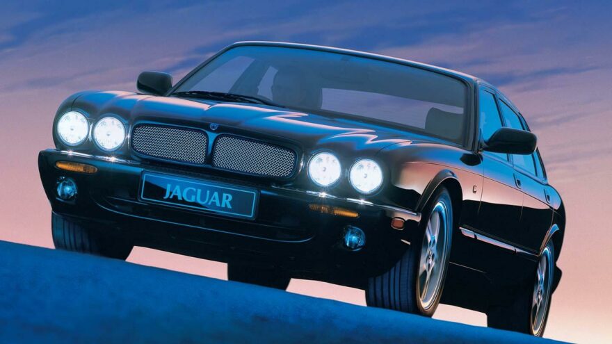 Jaguar XJR X308