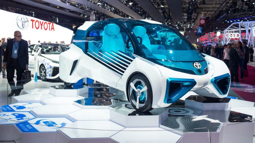 Pariisin konseptikattaus Toyota FCV Plus