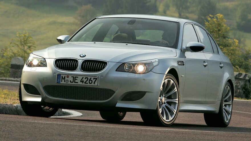 BMW 5-sarjan lyhyt historia