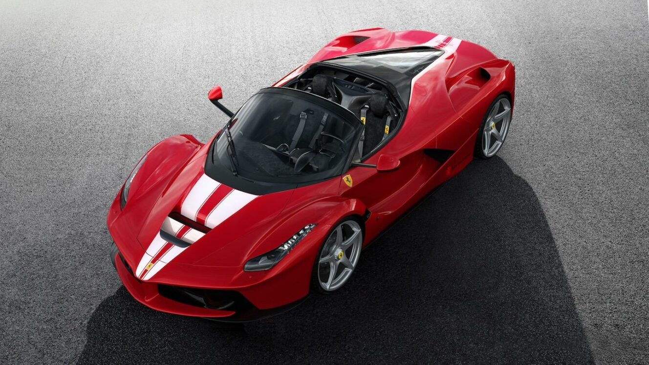 Erikois-Ferrari myytiin lasten hyväksi