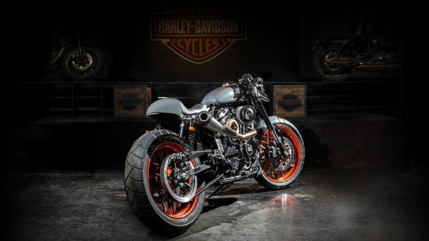 Bombtrack Harley-Davidson custom-Harrikka