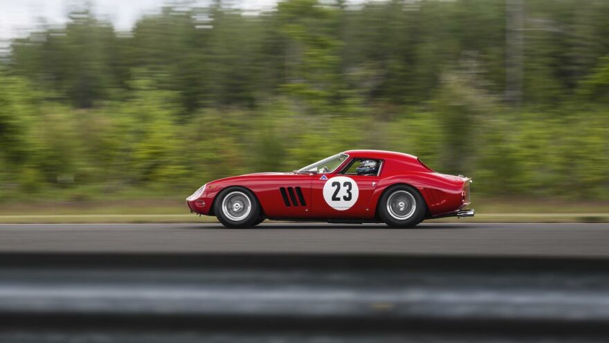 Ferrari 250 GTO huudettiin yli 48 miljoonalla