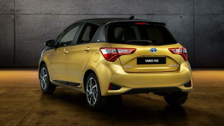 Toyota Yaristelee erikoismalleilla: GR Sport ja Y20 Edition