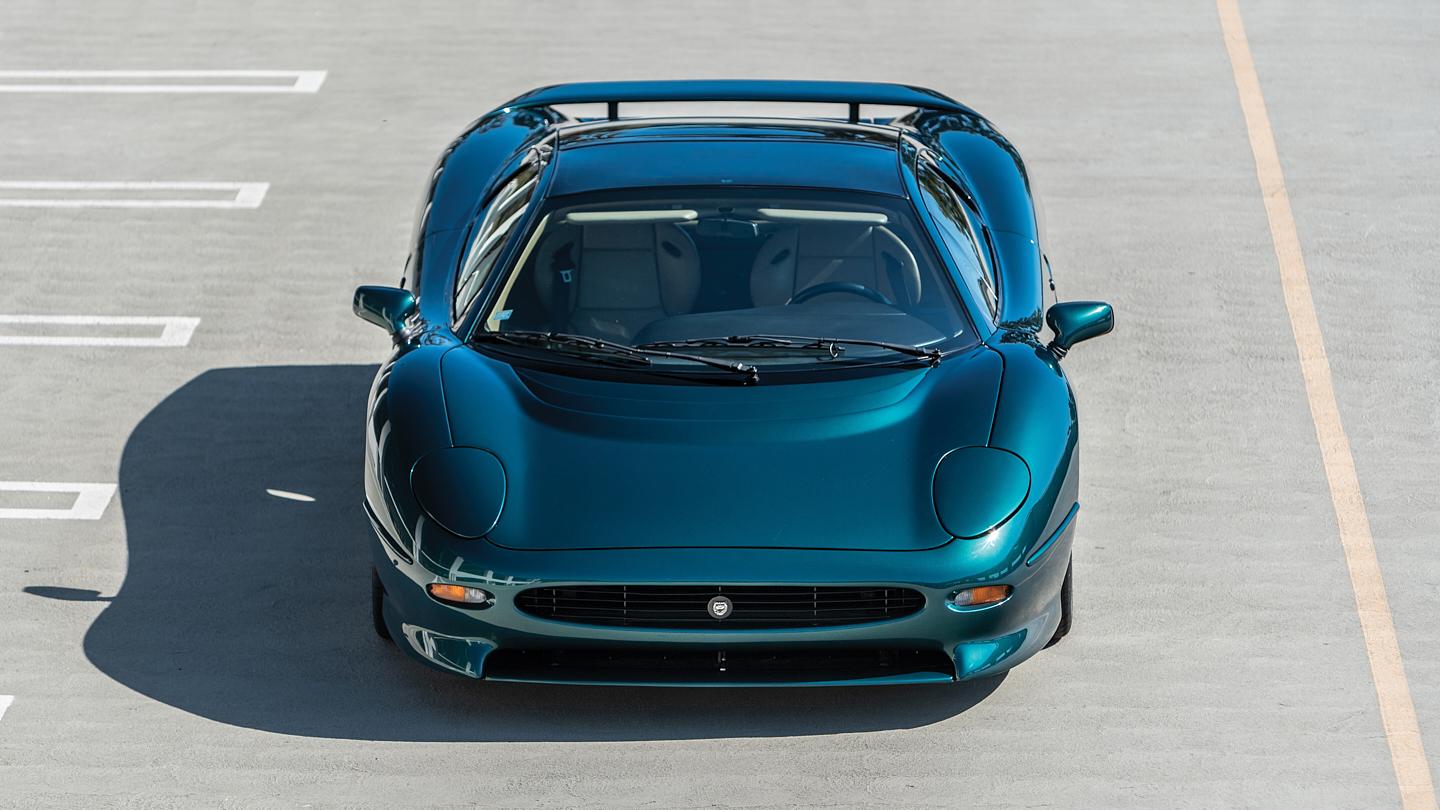 Ягуар машина 2023. Xj220 Diablo. Ягуар xj220 2019 обои.