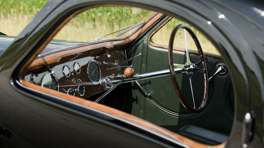 Bugatti Type 57SC Atalante interior 2 - RM Sotheby's