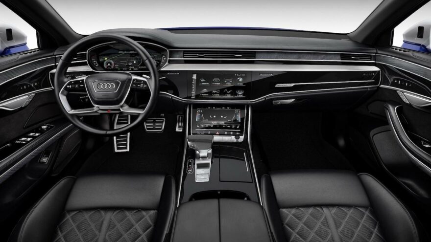 Audi S8 A8 sportti 571 hv