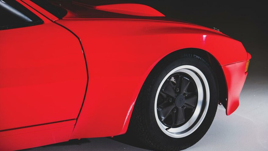 RM Sotheby's - Porsche 924 Carrera GTS front wing