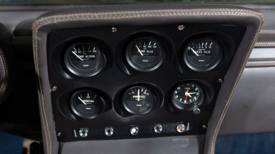 RM Sotheby's - Lamborghini Miura P400 S gauges