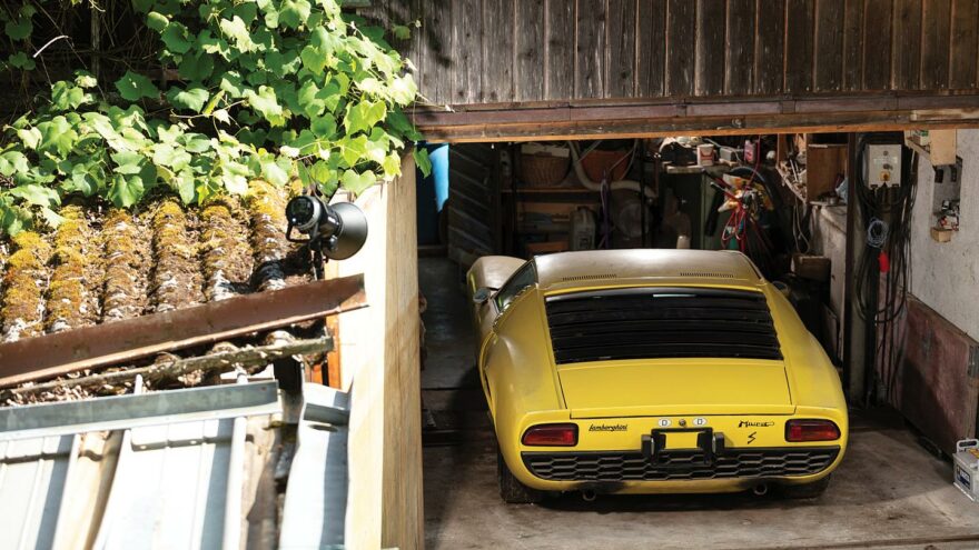 RM Sotheby's - Lamborghini Miura P400 S barn