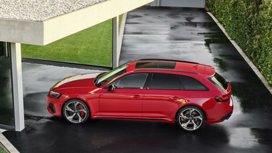 Audi RS 4 Avant uudistui