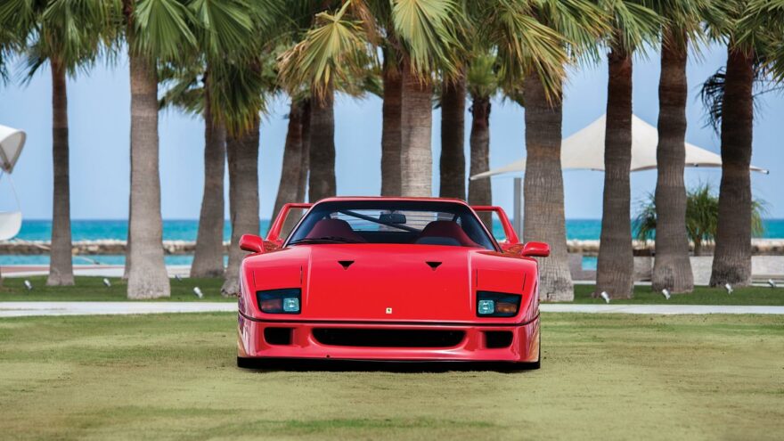 RM Sotheby's - Ferrari F40 front