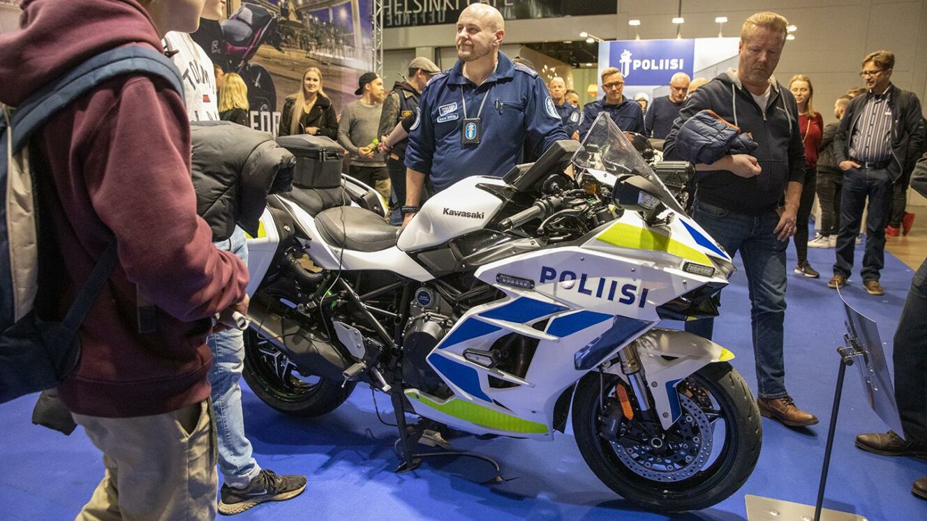 Kawasaki H2 SX Poliisimoottoripyörä