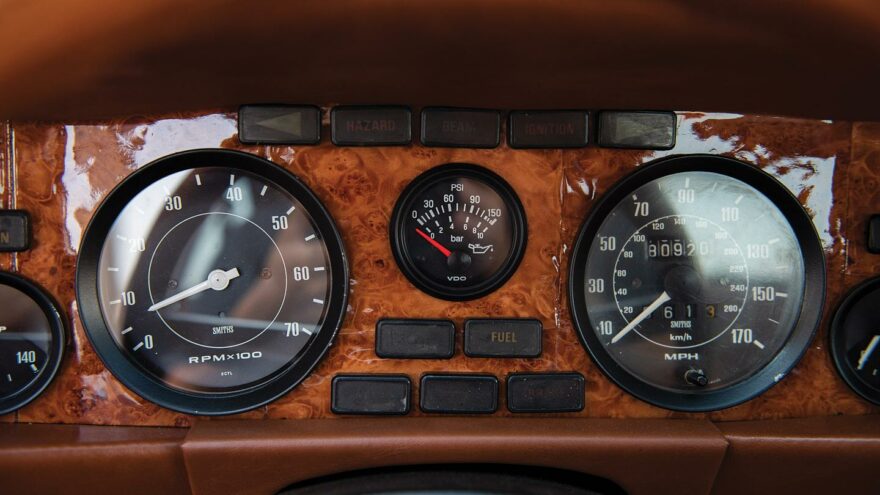 Aston Martin V8 Vantage gauges - RM Sotheby's