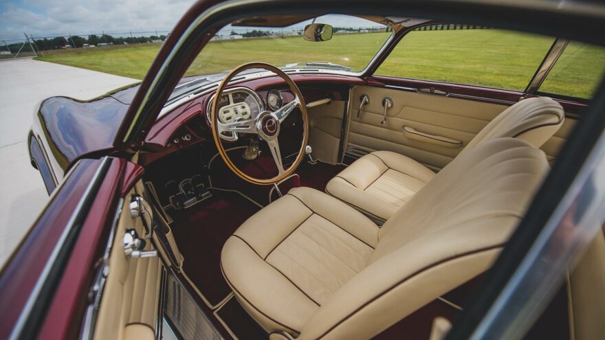 Fiat 8V Supersonic interior - RM Sotheby's
