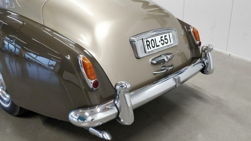 Rolls-Royce Silver Cloud II takaosa - Tori.fi
