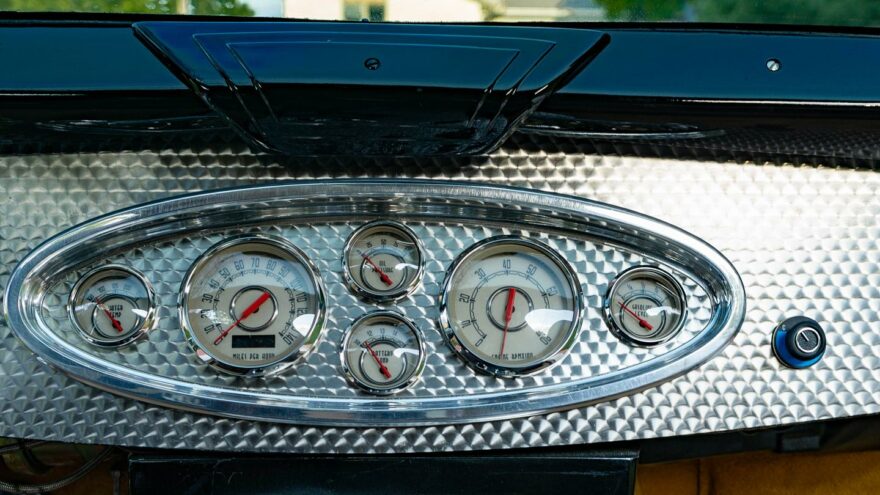 Delahaye USA Pacific gauges - RM Sotheby's
