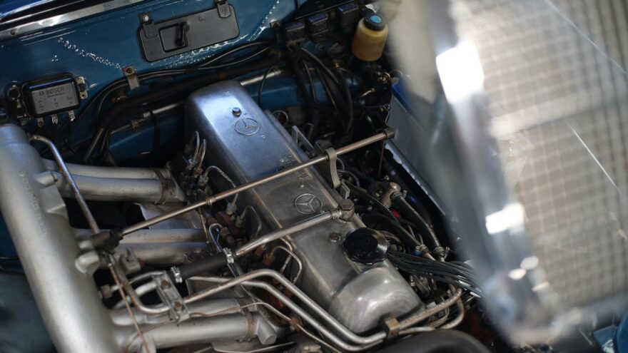 1962 Mercedes-Benz W111 Coupé engine - RM Sotheby's