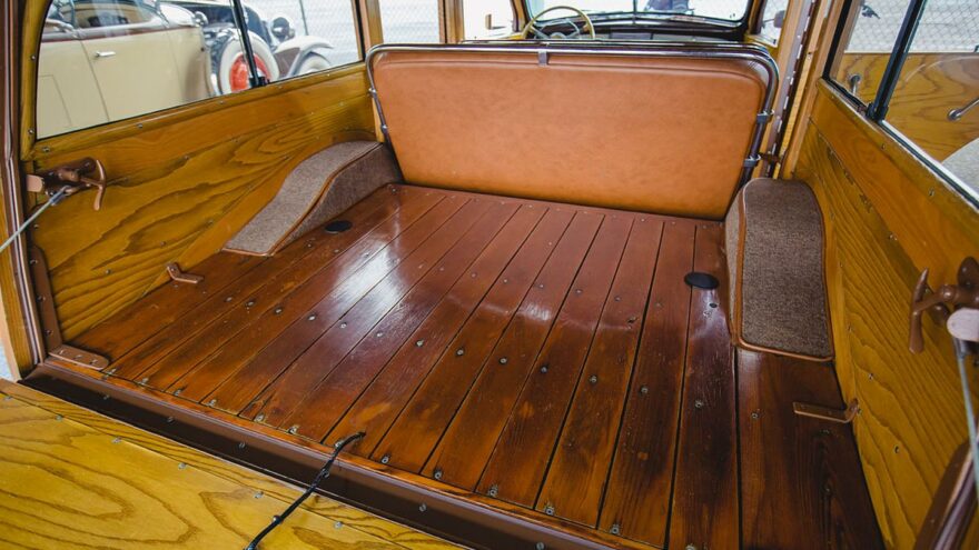 1940 Buick Super Estate Wagon trunk - RM Sotheby's