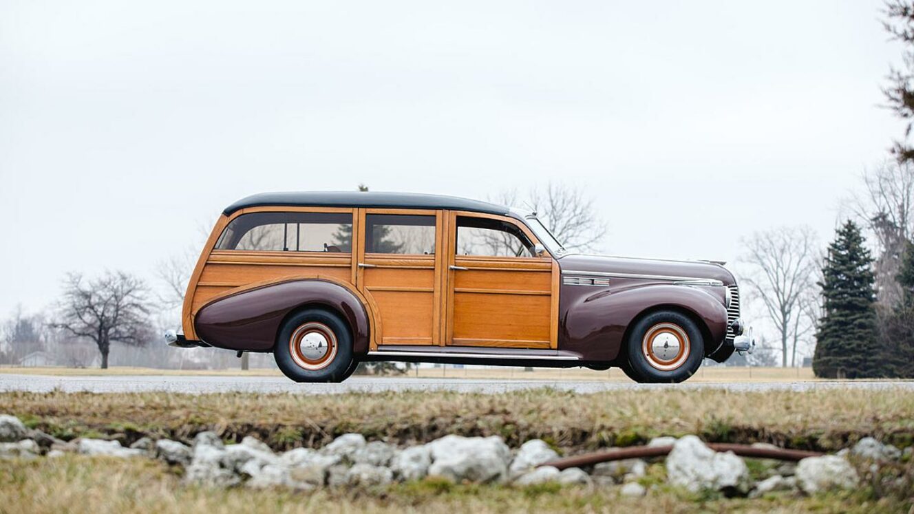 1940 Buick Super Estate Wagon side profile - RM Sotheby's