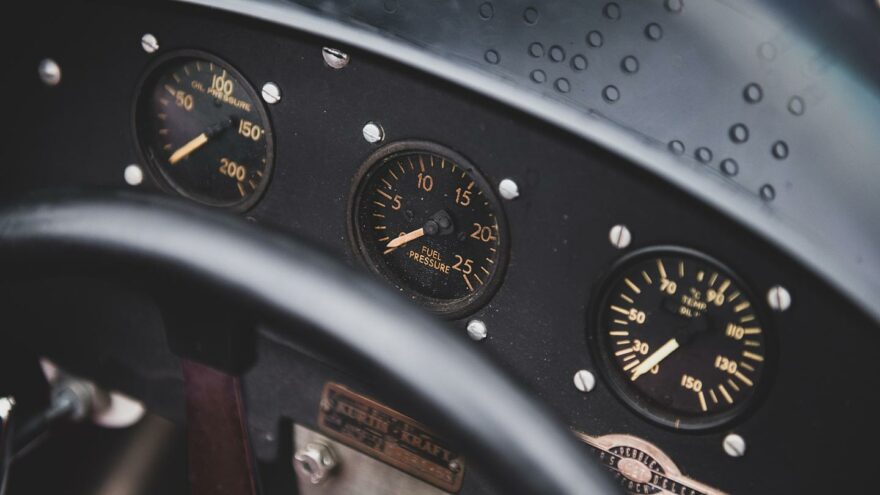 Kurtis 500B Indianapolis gauges - RM Sotheby's