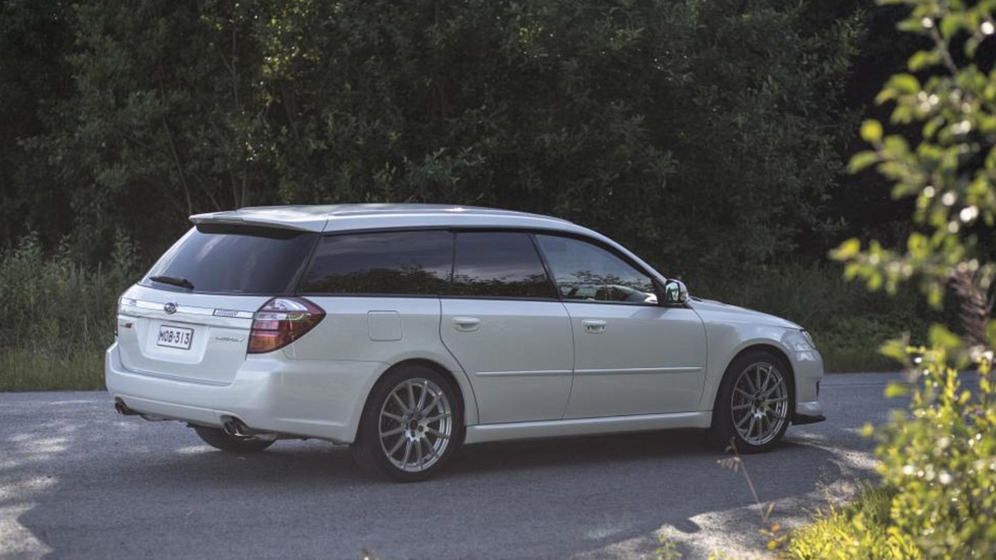 Käytetyt Erikoisuudet – Subaru Legacy Spec B Tuned By STi