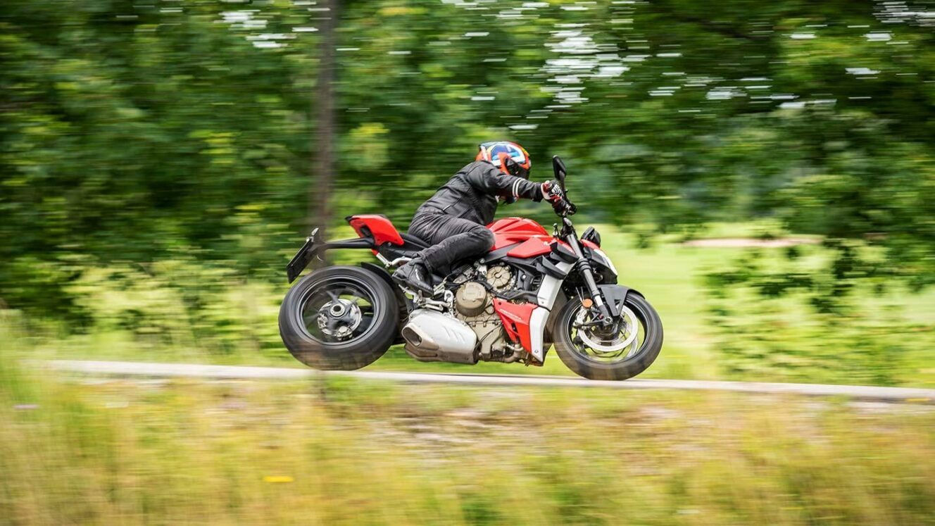 Ducati Streetfighter 4V