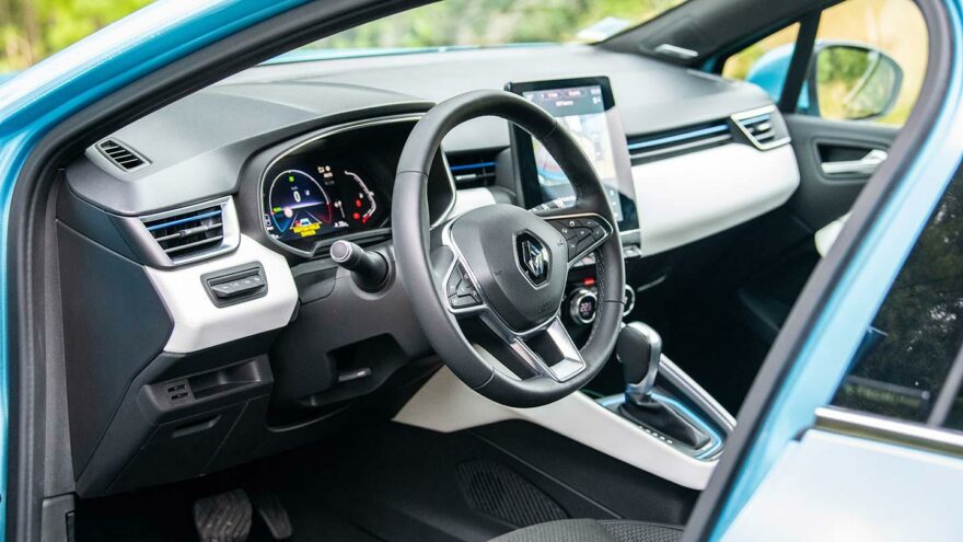 Renault Clio E-Tech hybrid