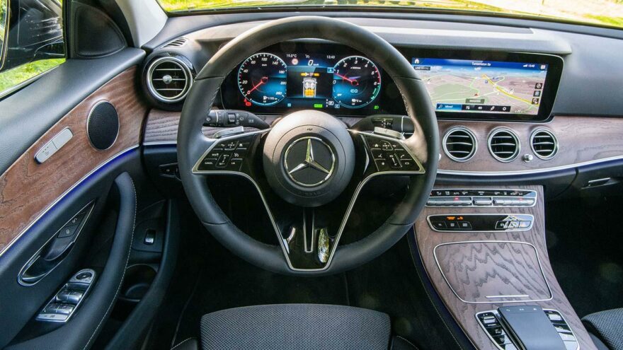 Mercedes-Benz E300de