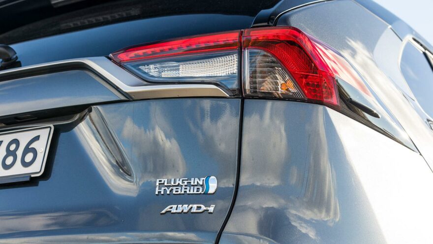 Toyota RAV4 2.5 Plug-in Hybrid AWD-I Premium