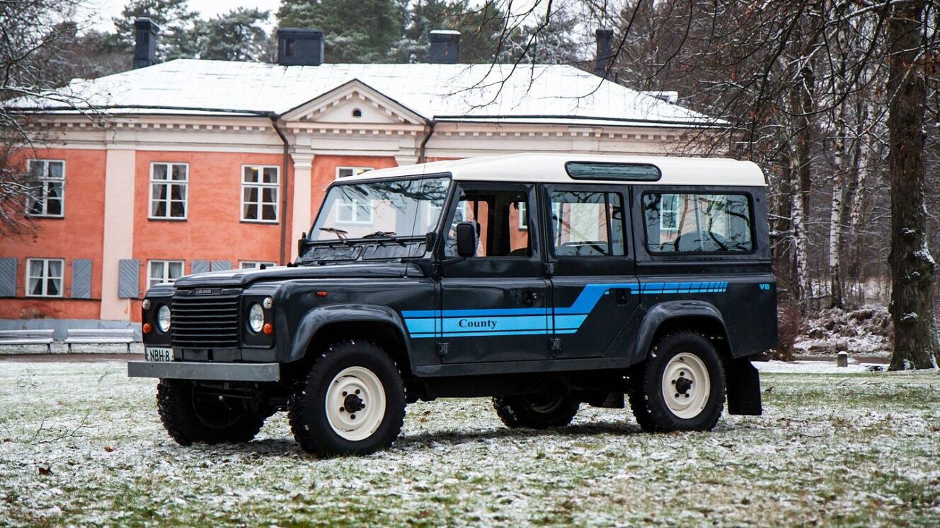 1987 Land Rover 110 V8 County – RM Sotheby’s