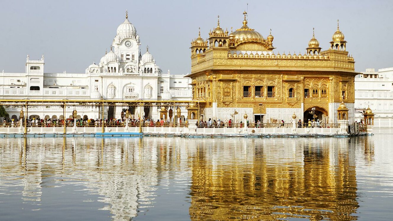 Intia Amritsar kultainen temppeli Punjab
