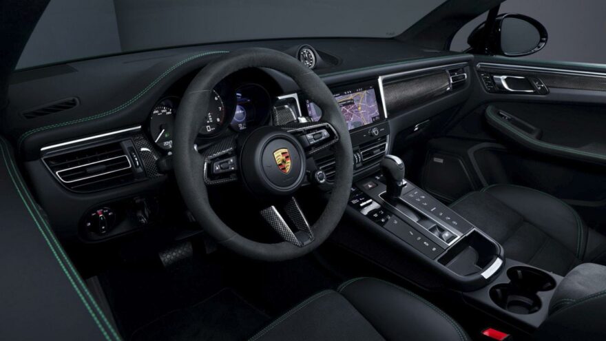 2021 Porsche Macan GTS interior