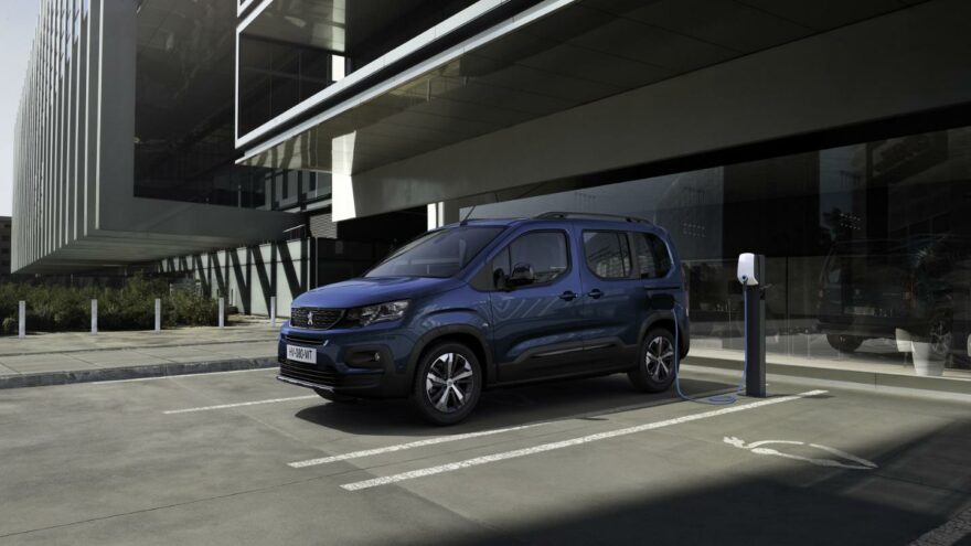 Peugeot e-Rifter – PSA:n täyssähköiset tila-autot saivat hinnat