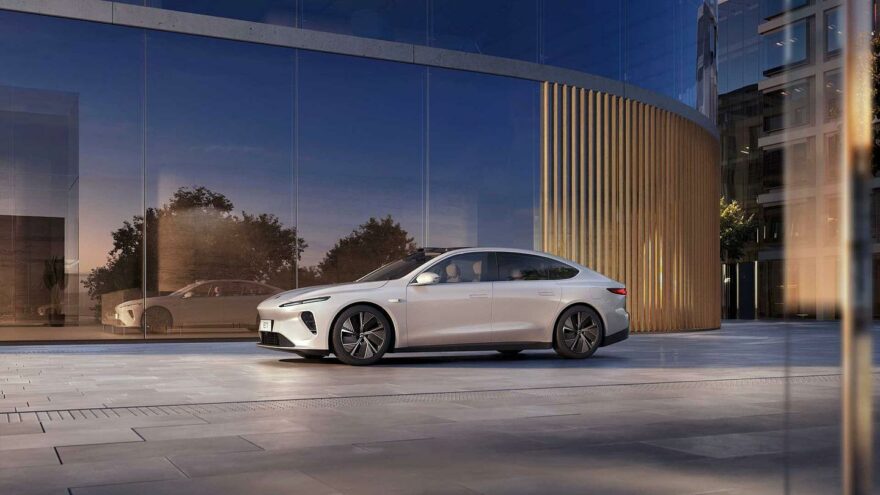 Nio ET7 – Nio haastaa Toyotan