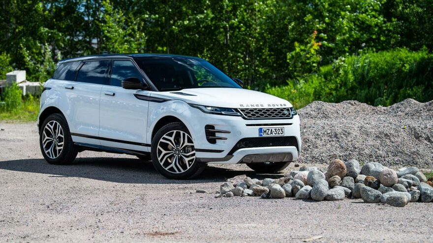 Range Rover Evoque P300e