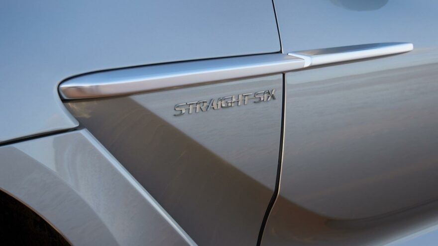 Aston Martin DBX Straight-Six