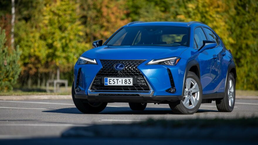 Lexus UX300e