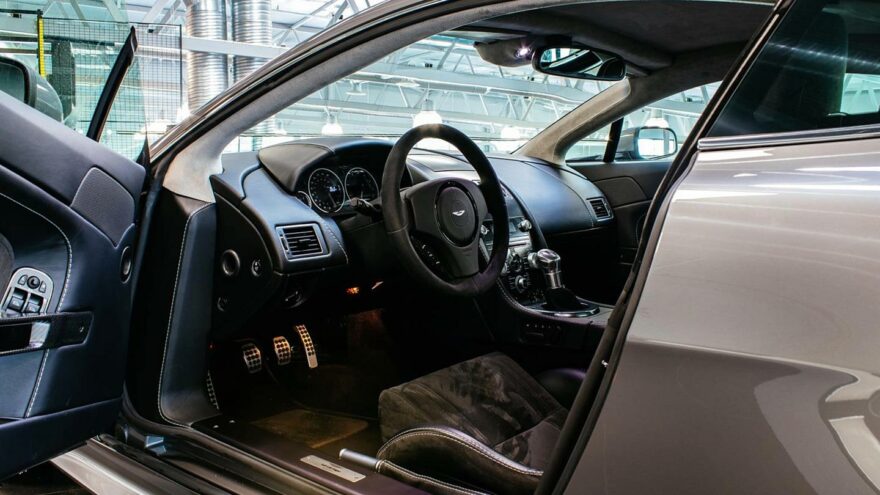 Käytetty erikoisuus – Aston Martin V12 Vantage – Tori autot
