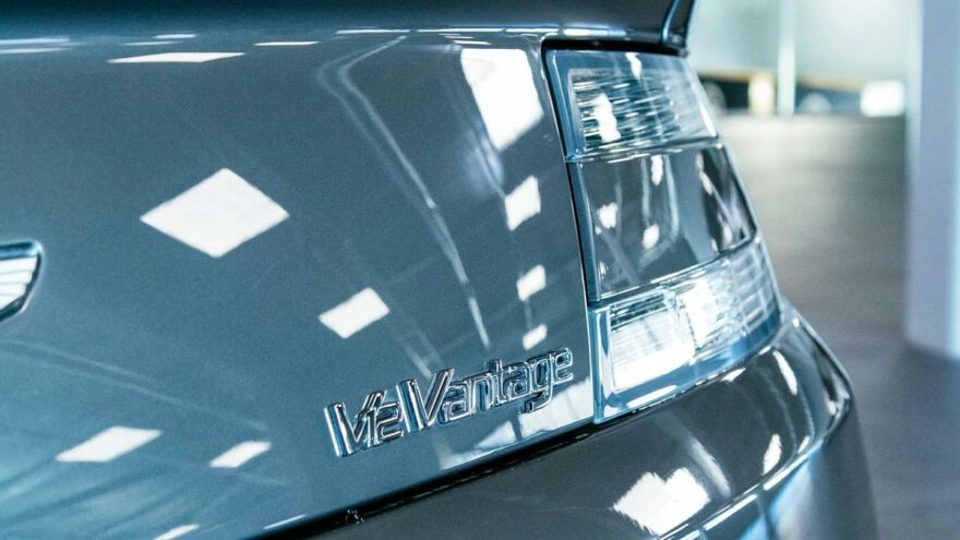 Käytetty erikoisuus – Aston Martin V12 Vantage – Tori autot