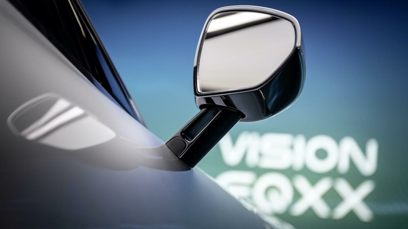 Kamerapeili virtuaalipeili sivupeili Ajatuksia autoista peili taustapeili