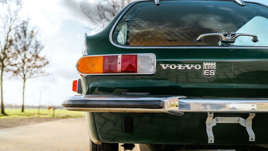 Volvo P1800ES Huutokauppahelmet klassikko
