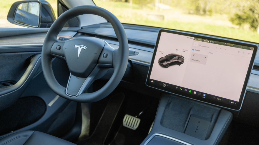 Koeajo: Tesla Model Y Performance