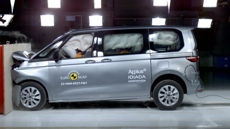Volkswagen Multivan Euro NCAP törmäystesti turvallisuus kolari onnettomuus testi