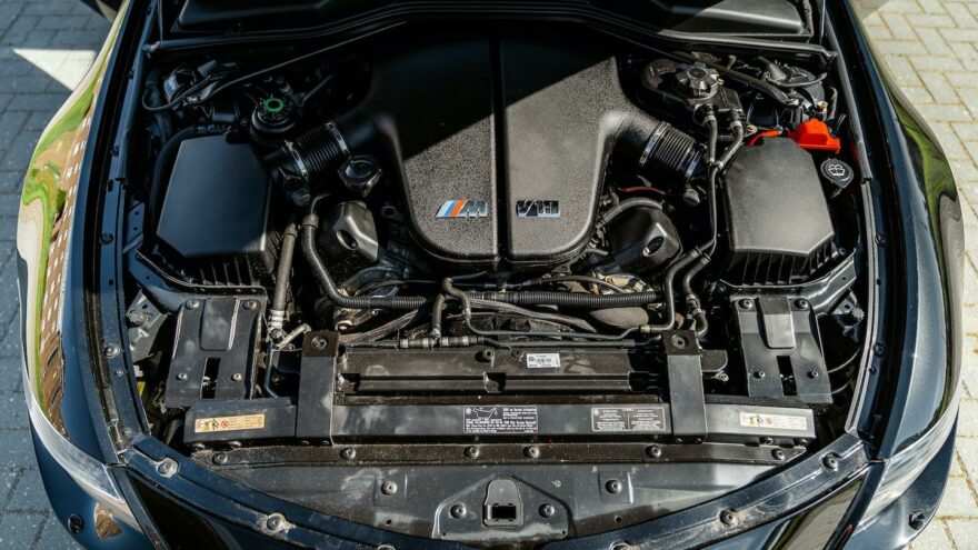 BMW M6 V10 manuaali huutokauppahelmet vaihteisto