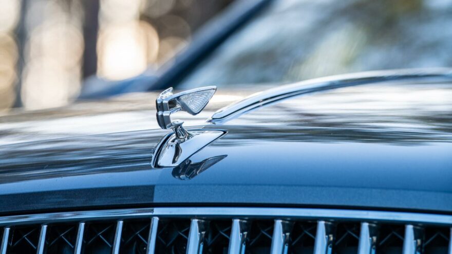Bentley Flying Spur W12 luksus edustus 12 sylinteriä
