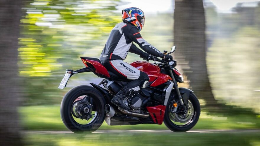 Ducati Streetfighter V2 koeajo