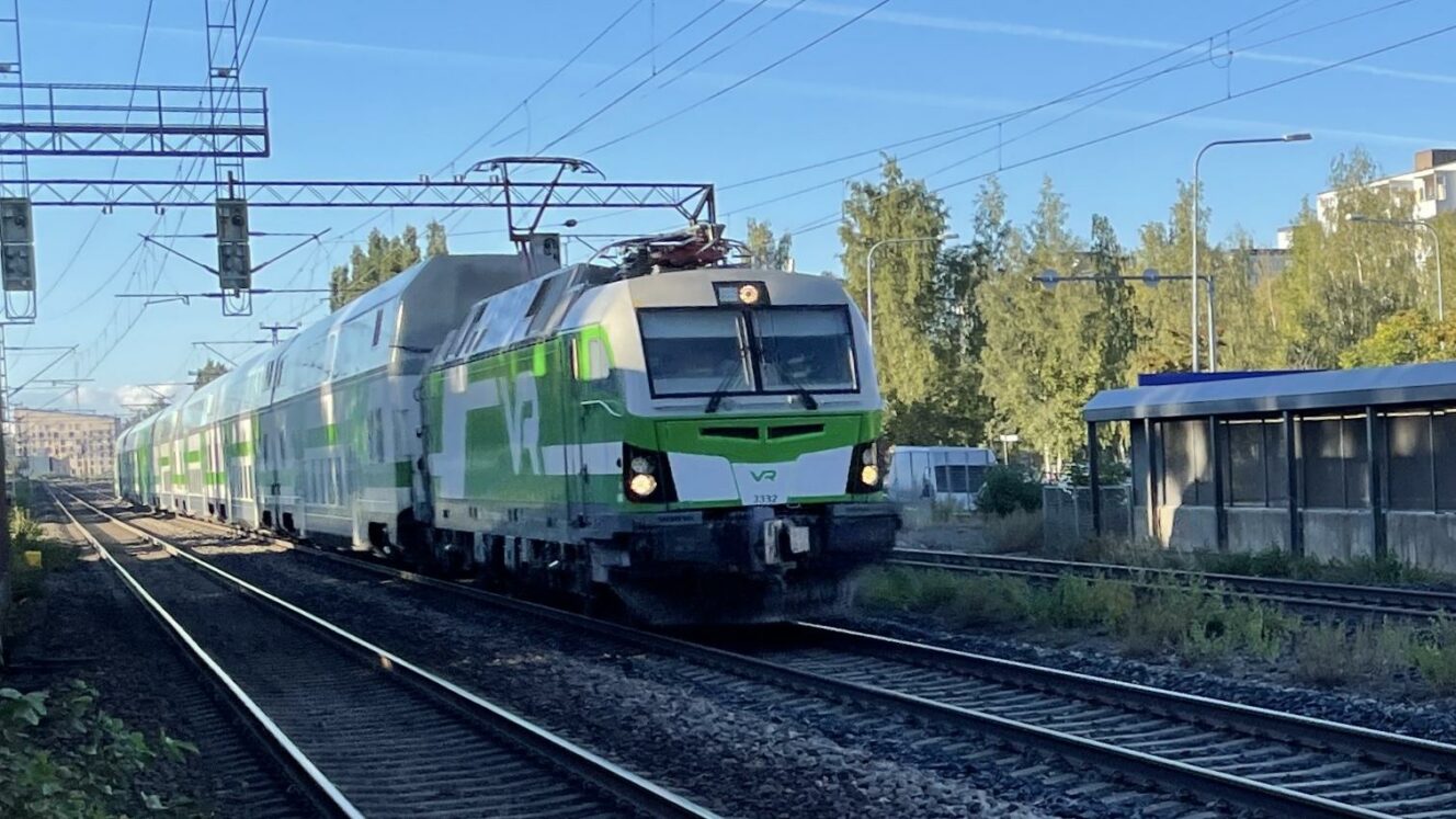 VR_juna_julkinen_liikenne_Helsinki_9_2022_MJ