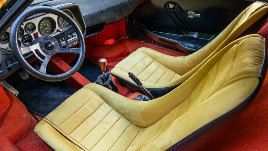 Lancia Stratos HF Stradale by Bertone huutokauppahelmet klassikko huutokauppa ralli